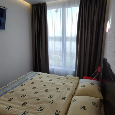 Rybalsky Dnipro View Apartment